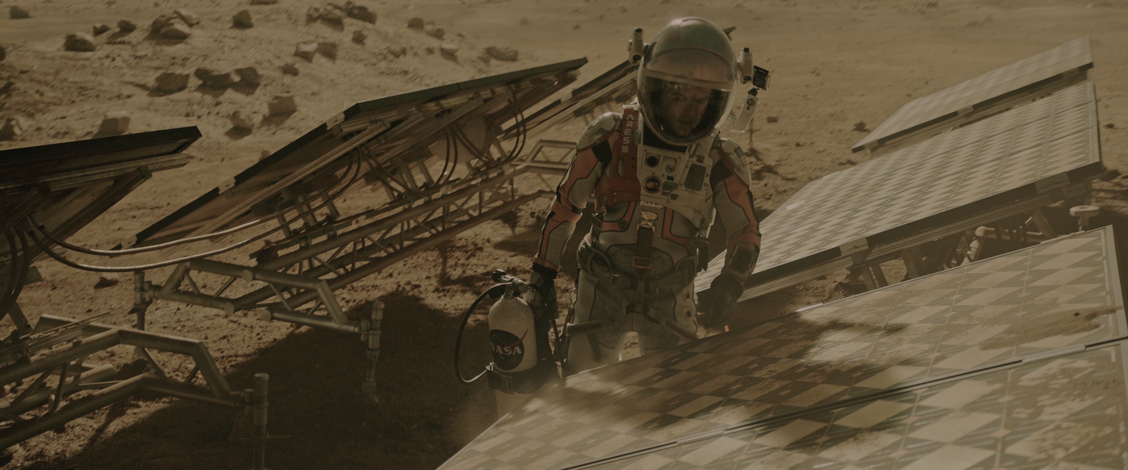 火星救济[国英多音轨/简繁英字幕].The.Martian.2015.BluRay.2160p.x265.10bit.HDR.4Audio-MiniHD 24.96GB-2.jpeg