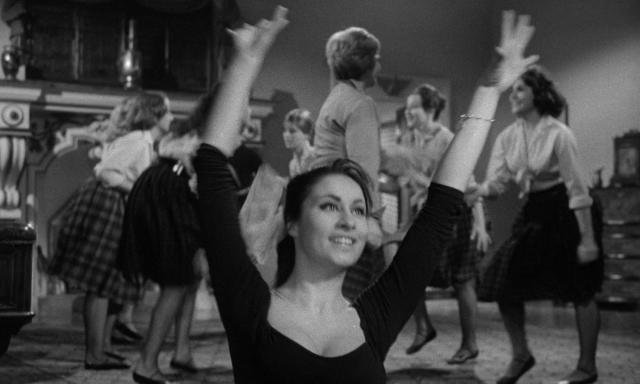 吸血鬼的爱人 The.Vampire.And.The.Ballerina.1960.ITALIAN.1080p.BluRay.x264.DTS-FGT 8.89-4.png