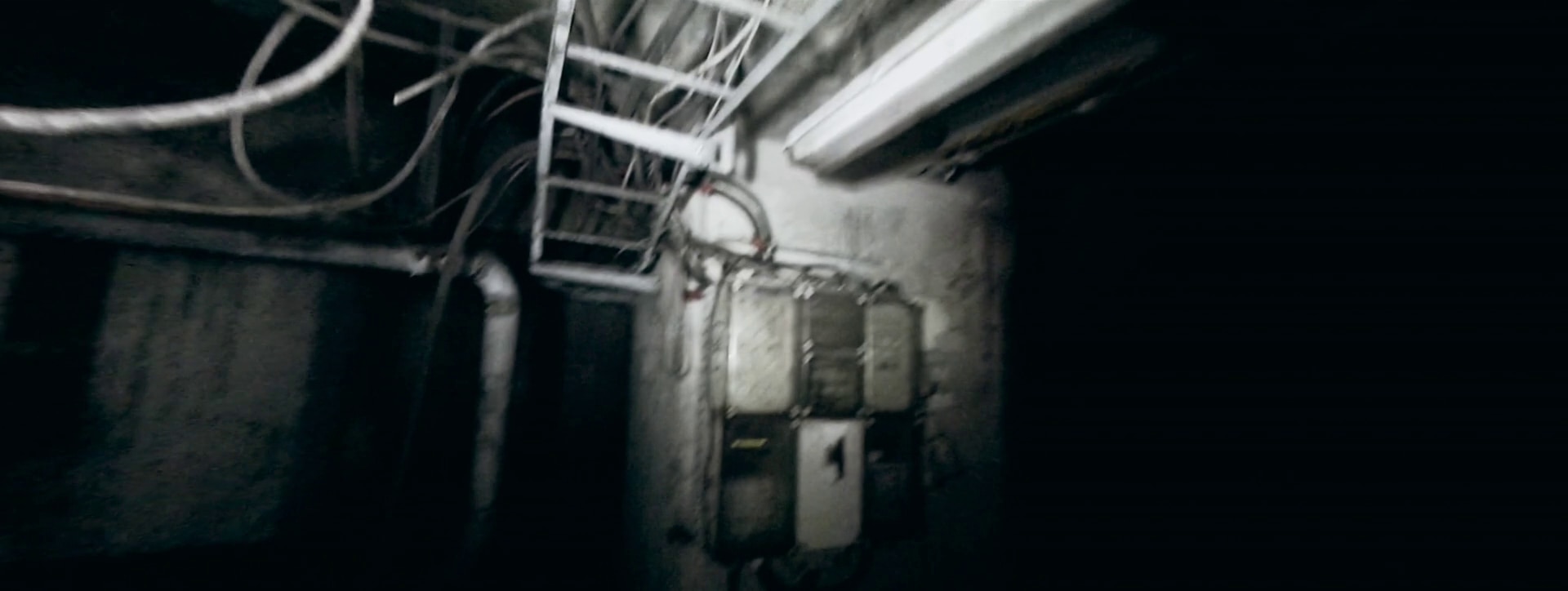 灭亡地堡/亡命地堡 Bunker.of.the.Dead.2015.1080p.BluRay.x264.DTS-FGT 5.04GB-4.png
