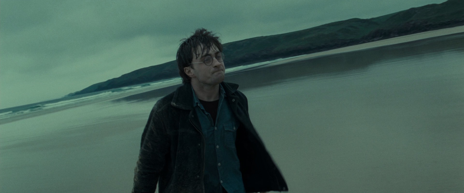 哈利·波特与灭亡圣器(上)[国英多音轨/简英字幕].Harry.Potter.and.the.Deathly.Hallows.Part.1.2010.BluRay.1080p.x265.10bit.2Audio-MiniHD 5.89GB-7.jpeg
