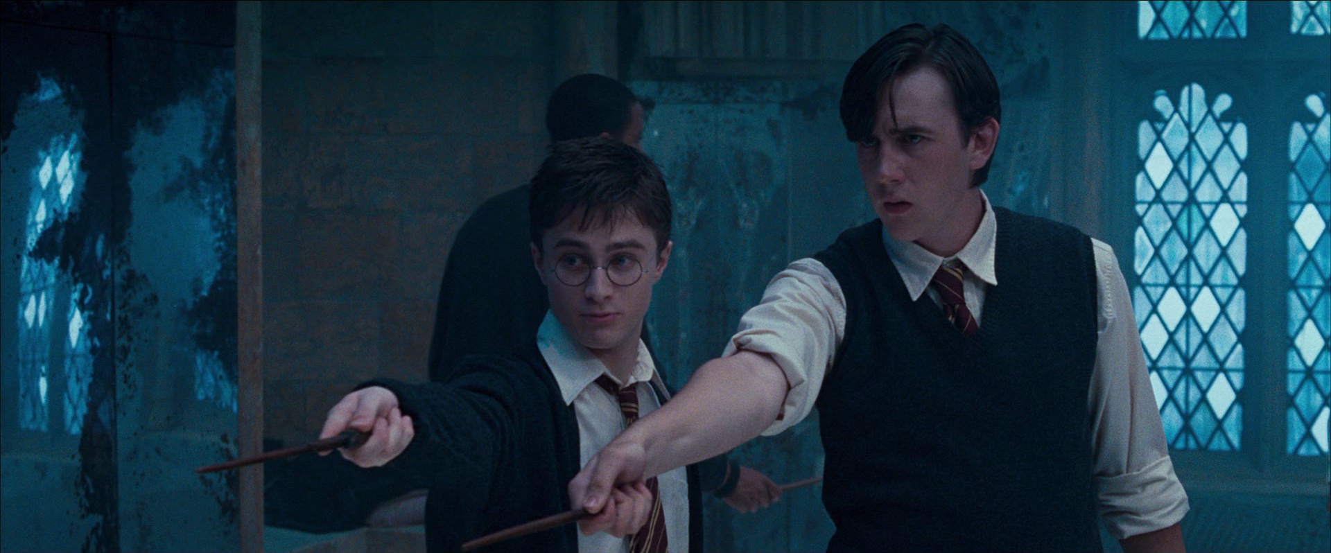 哈利·波特与凤凰社[国英多音轨/简英字幕].Harry.Potter.and.the.Order.of.the.Phoenix.2007.BluRay.1080p.x265.10bit.2Audio-MiniHD 6.60GB-4.jpeg