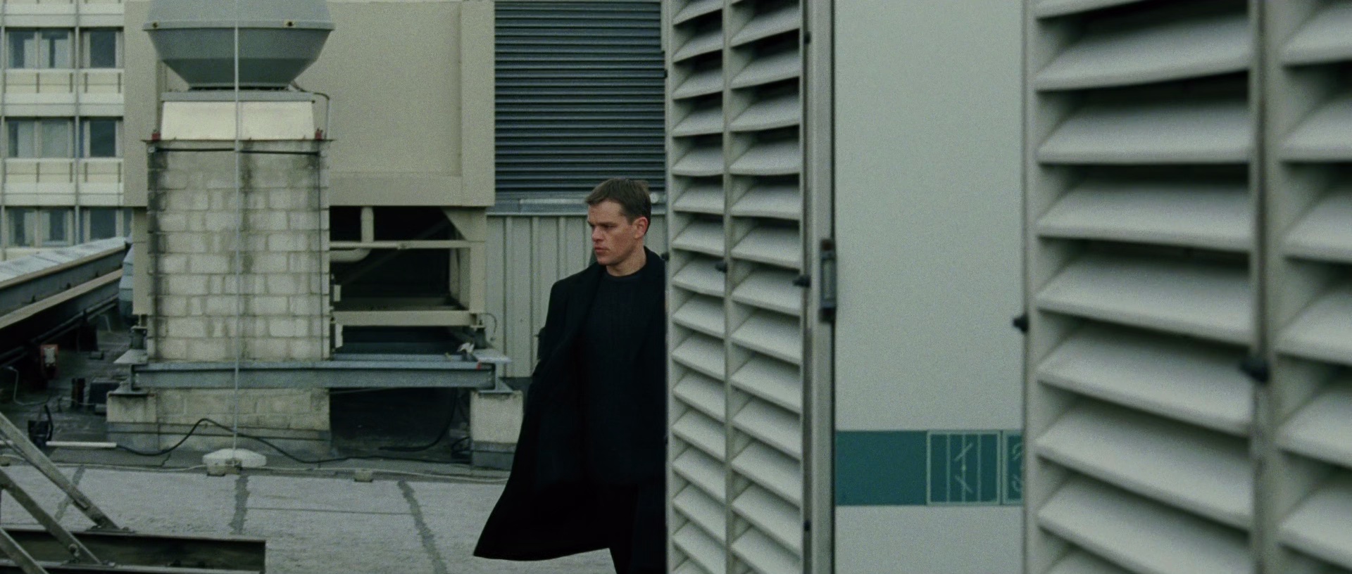 谍影重重2[国英多音轨/中英字幕].The.Bourne.Supremacy.2004.BluRay.1080p.x265.10bit.2Audio-MiniHD 5.85GB-4.jpeg