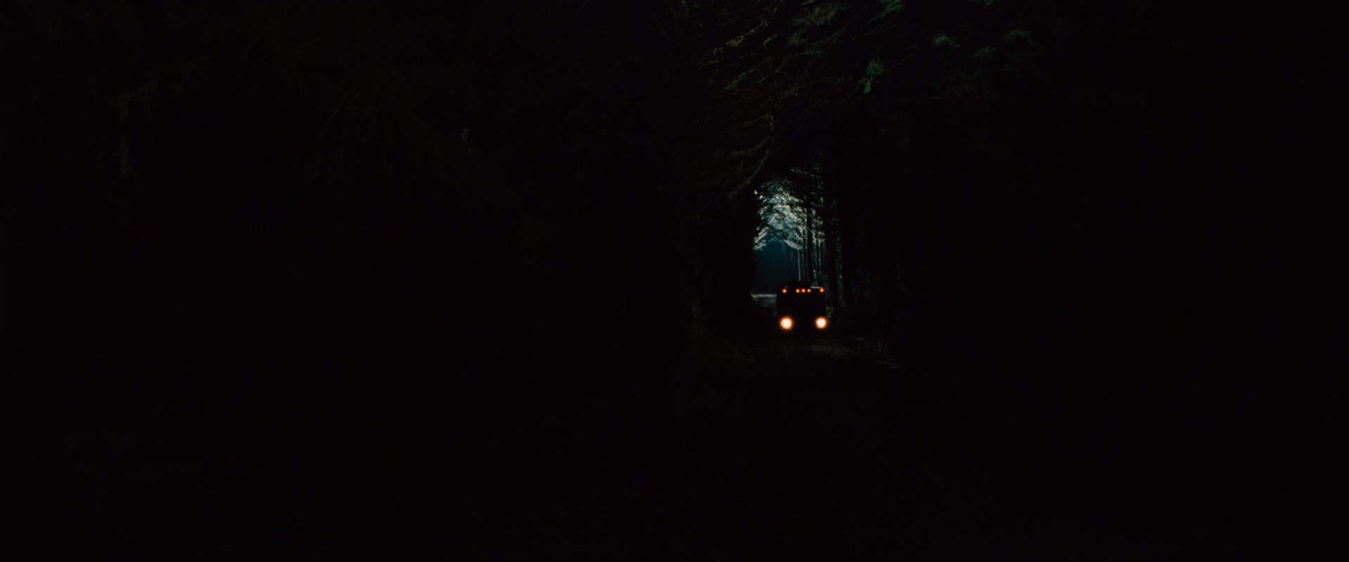 林中小屋[简繁英字幕].The.Cabin.in.the.Woods.2012.BluRay.1080p.DTS-HD.MA7.1.x265.10bit-ALT 9.10GB-5.jpeg